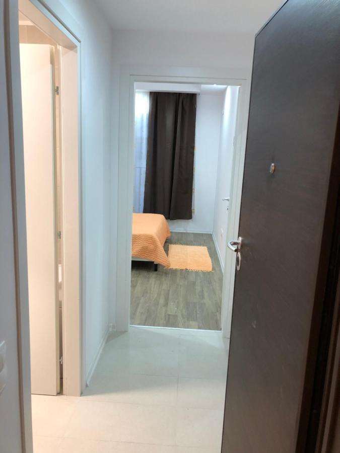Dora High Life - North Apartment Stefanestii de Jos Luaran gambar